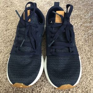 NIB New Balance running shoes navy blue size 6.5